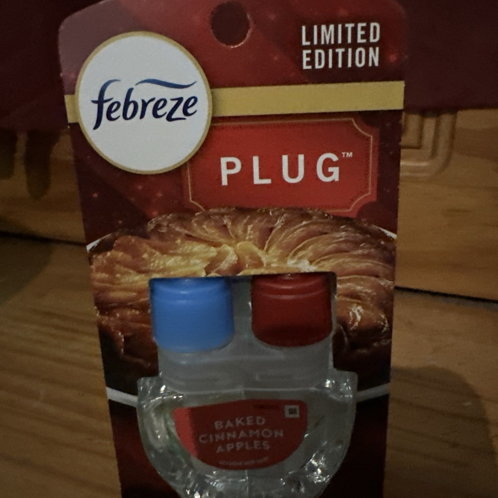 Febreze Plug Baked Cinnamon Refill 0.87 oz - Limited Edition Scent - A012824